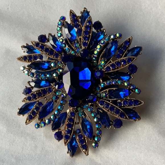 💙 TIEKS SAPPHIRE JEWELED FLOWER 💙 NWOT 💙 - Picture 8 of 16